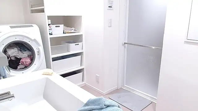 Snapshot of -mirai- chatting on 02.17.25 -mirai- online show from 02.17.25