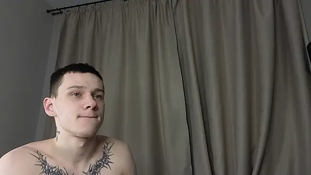 Snapshot of R1mmo__ chatting on 02.19.26 R1mmo online show from 02.19.26