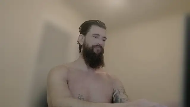 Armyexhibitionistvet online show from 11.02.25