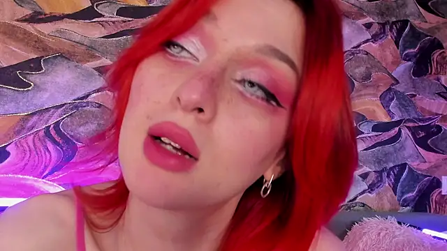 Snapshot of CrystalRey chatting on 12.30.24 CrystalRey online show from 12.30.24