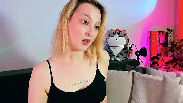 CrystalRey online show from 05.30.26