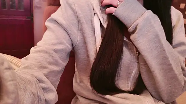 Snapshot of sayaka_xo chatting on 02.05.25 sayaka xo online show from 02.05.25