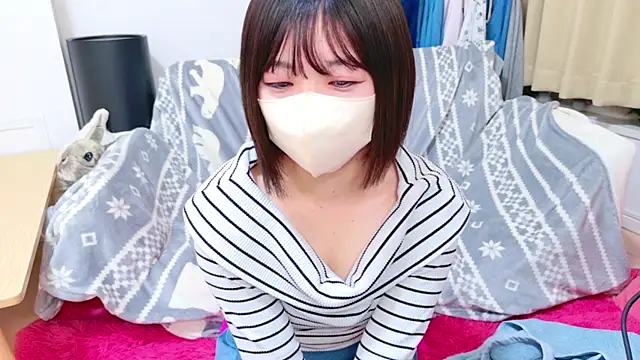 Snapshot of Minami_San chatting on 12.04.24 Minami San online show from 12.04.24