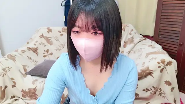 Snapshot of Minami_San chatting on 01.06.25 Minami San online show from 01.06.25