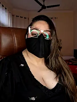 SEXY-Sardarni online show from 01.04.25