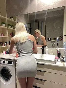 LuisaBecker online show from 02.27.25