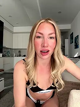 LuisaBecker online show from 01.10.26