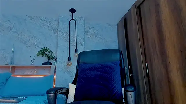 Snapshot of bruno_woods chatting on 12.01.24 bruno woods online show from 12.01.24