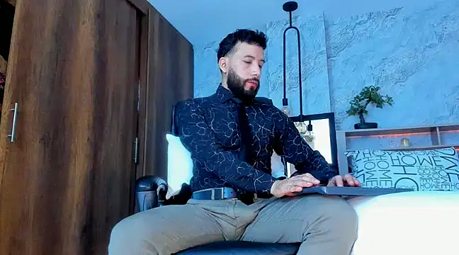 Snapshot of bruno_woods chatting on 02.22.25 bruno woods online show from 02.22.25