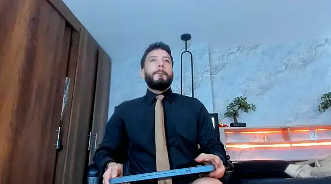 Snapshot of bruno_woods chatting on 03.03.25 bruno woods online show from 03.03.25