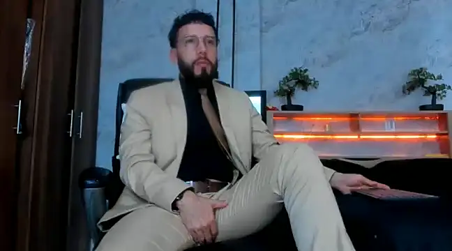 Snapshot of bruno_woods chatting on 03.03.25 bruno woods online show from 03.03.25