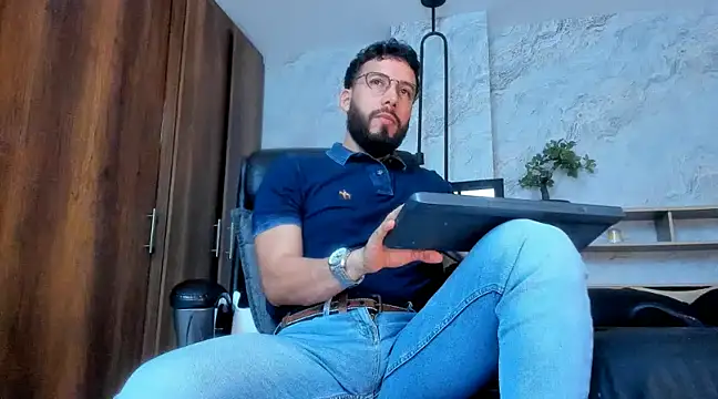 Snapshot of bruno_woods chatting on 03.04.25 bruno woods online show from 03.04.25