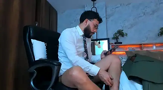 Snapshot of bruno_woods chatting on 03.11.25 bruno woods online show from 03.11.25