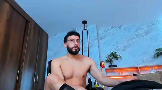 Snapshot of bruno_woods chatting on 03.19.25 bruno woods online show from 03.19.25