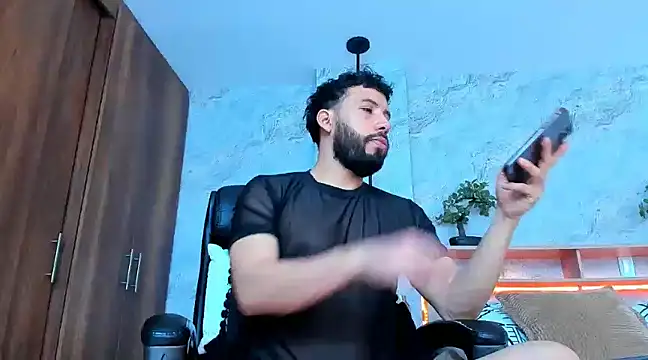 Snapshot of bruno_woods chatting on 03.20.25 bruno woods online show from 03.20.25