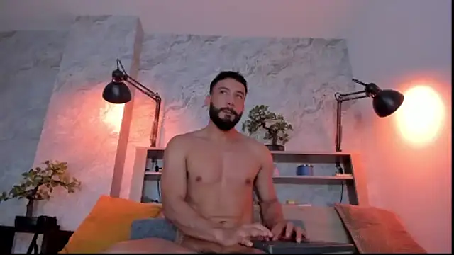 Snapshot of bruno_woods chatting on 12.14.25 bruno woods online show from 12.14.25