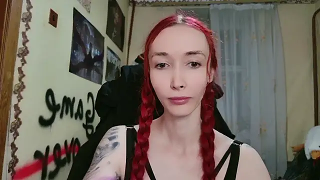 Roxy Silver online show from 05.08.26