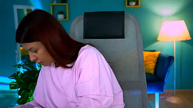 Snapshot of NicoleMun chatting on 02.13.26 NicoleMun online show from 02.13.26