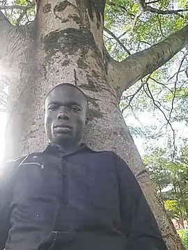 Snapshot of Javan_ chatting on 10.08.25 Javan online show from 10.08.25