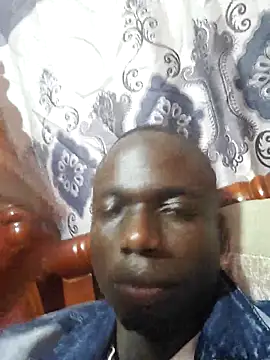 Snapshot of Javan_ chatting on 10.31.25 Javan online show from 10.31.25