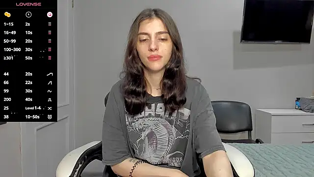 Snapshot of broosnica1 chatting on 10.29.25 broosnica1 online show from 10.29.25