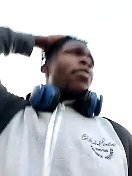 Snapshot of Kennedy89 chatting on 10.25.25 Kennedy89 online show from 10.25.25