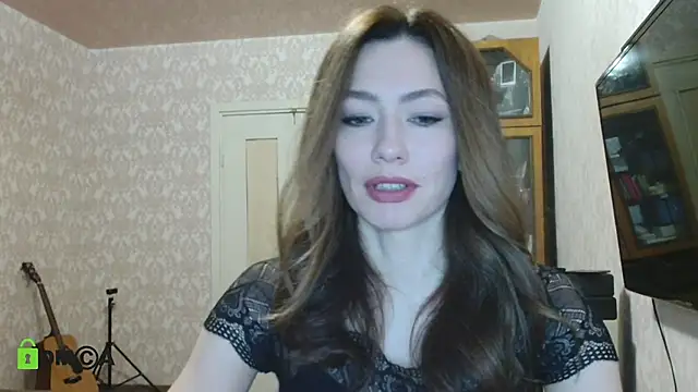 Snapshot of alicia_spicy chatting on 12.25.24 alicia spicy online show from 12.25.24