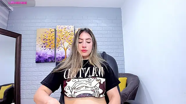  AlejaCruz  online show from 04.22.26