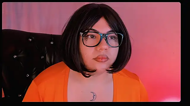 Snapshot of Samanta_cutee chatting on 03.21.25 Samanta cutee online show from 03.21.25