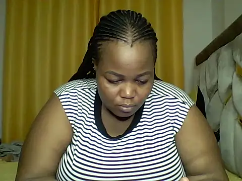 Snapshot of KINKYGIRL30 chatting on 03.05.25 KINKYGIRL30 online show from 03.05.25