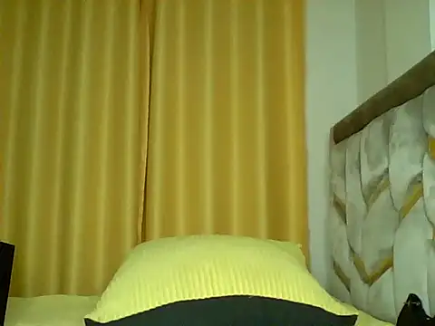 Snapshot of KINKYGIRL30 chatting on 03.10.25 KINKYGIRL30 online show from 03.10.25