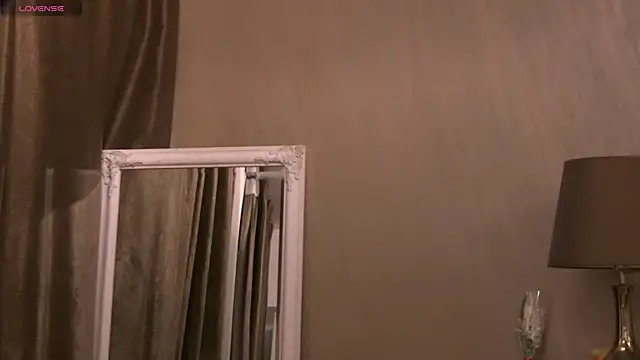 Snapshot of GinaMence chatting on 03.02.25 GinaMence online show from 03.02.25