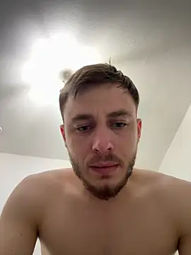 Snapshot of Julian128 chatting on 03.02.25 Julian128 online show from 03.02.25