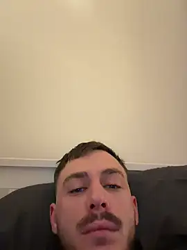 Snapshot of Julian128 chatting on 11.30.25 Julian128 online show from 11.30.25