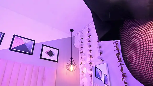 Violetta Nur online show from 09.09.25