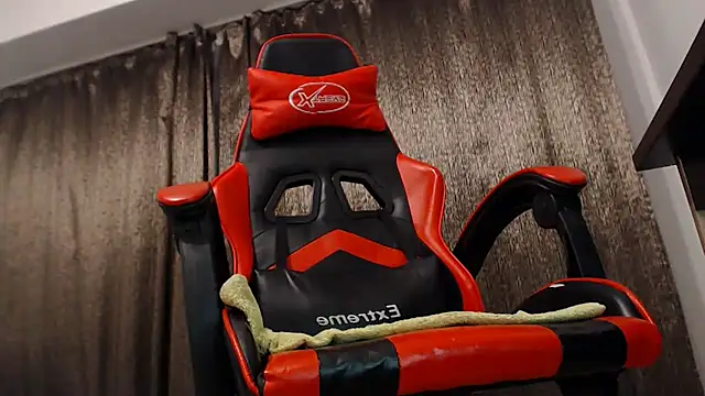 EmmaStward online show from 01.30.25