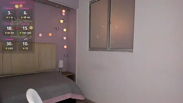 Snapshot of ema_saenz chatting on 03.22.25 ema saenz online show from 03.22.25