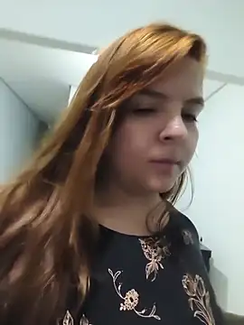 Snapshot of Bruninha_Hot10 chatting on 04.21.26 Bruninha Hot10 online show from 04.21.26