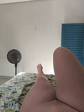 Snapshot of Bruninha_Hot10 chatting on 04.28.26 Bruninha Hot10 online show from 04.28.26
