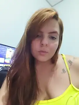 Snapshot of Bruninha_Hot10 chatting on 05.08.26 Bruninha Hot10 online show from 05.08.26