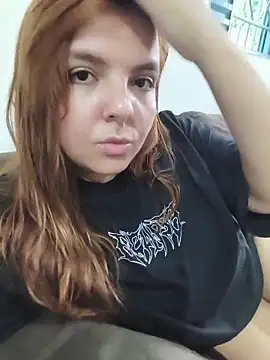 Snapshot of Bruninha_Hot10 chatting on 05.11.26 Bruninha Hot10 online show from 05.11.26