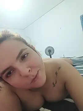 Snapshot of Bruninha_Hot10 chatting on 05.20.26 Bruninha Hot10 online show from 05.20.26