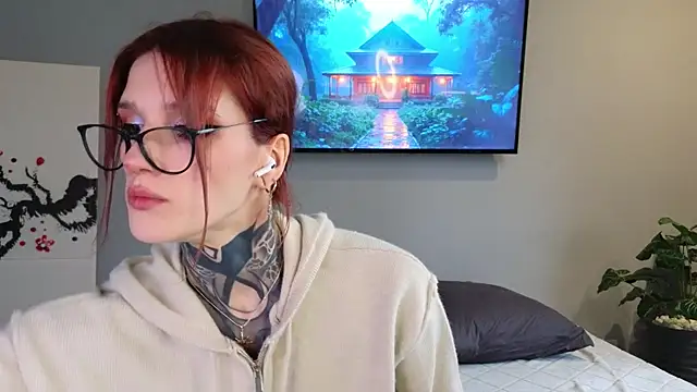 SophieInkk online show from 11.08.25