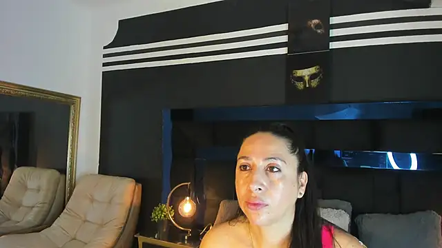 MayraVegas online show from 12.20.24