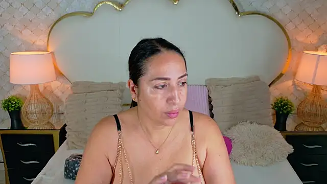 MayraVegas online show from 07.30.26