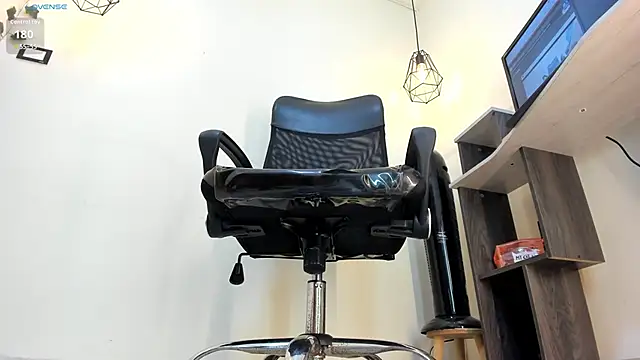 victoria Christie online show from 09.21.25