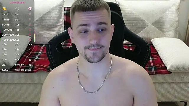 Larstar01 online show from 02.05.26