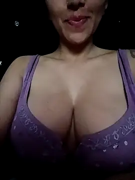 tiffani  love online show from 02.21.26