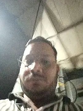 Snapshot of DeepakXxxR86 chatting on 03.05.26 DeepakXxxR86 online show from 03.05.26