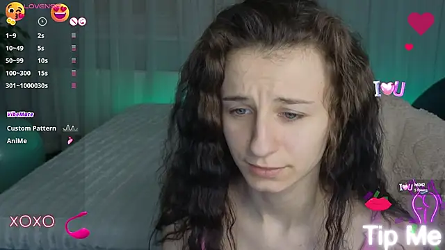 Snapshot of _Nika_Kik chatting on 02.19.25 Nika Kik online show from 02.19.25